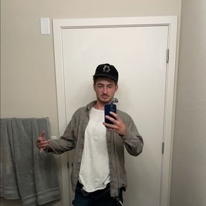 Meet your Posher, Zach